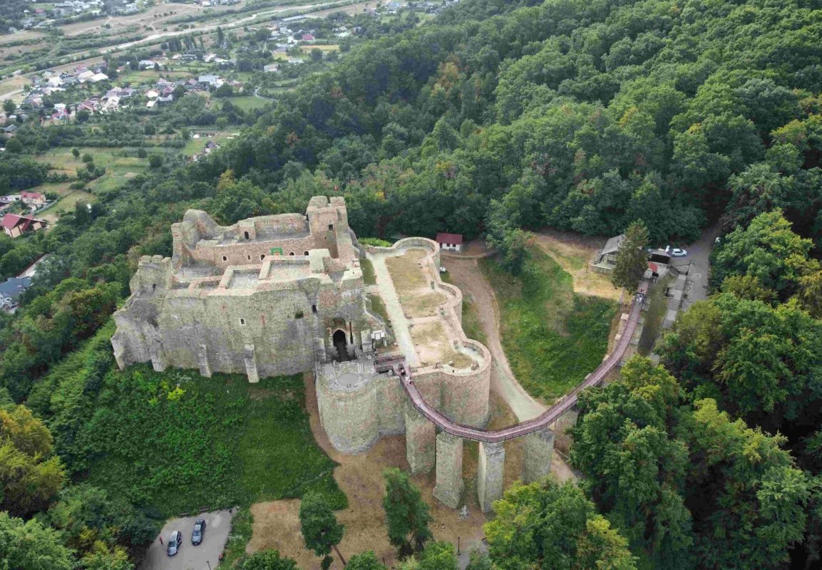 630 de ani de la prima atestare documentară a Cetăţii Neamţ  322859