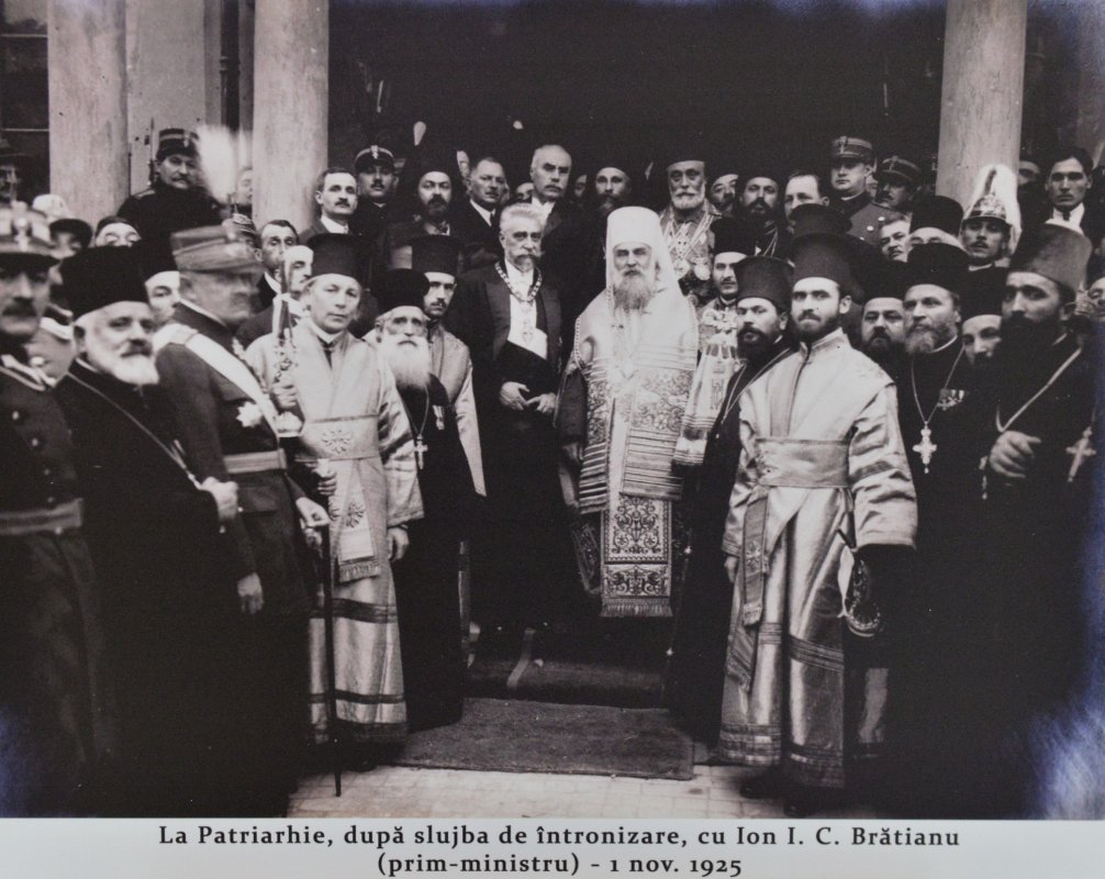 O sută de ani de Patriarhat în Biserica Ortodoxă Română 323182