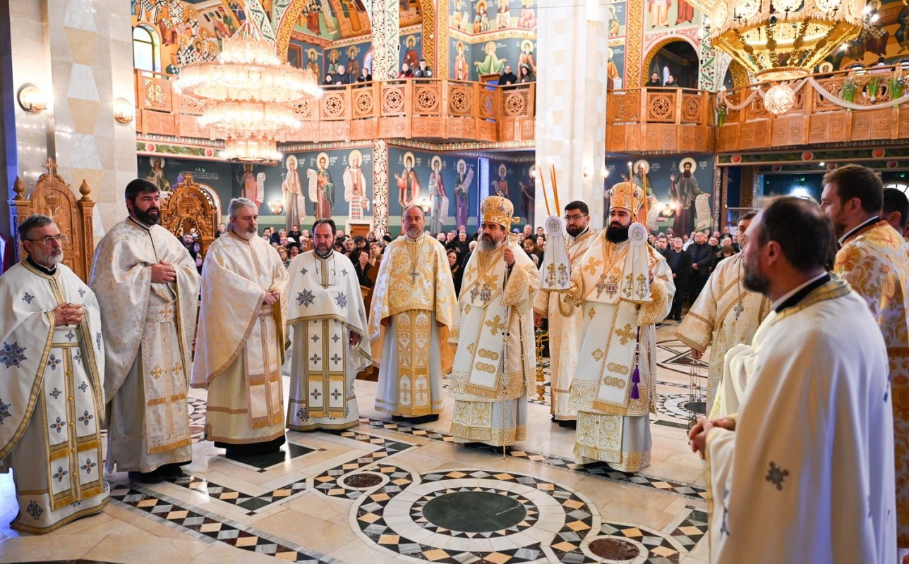 Hram la catedrala din Deva 323116