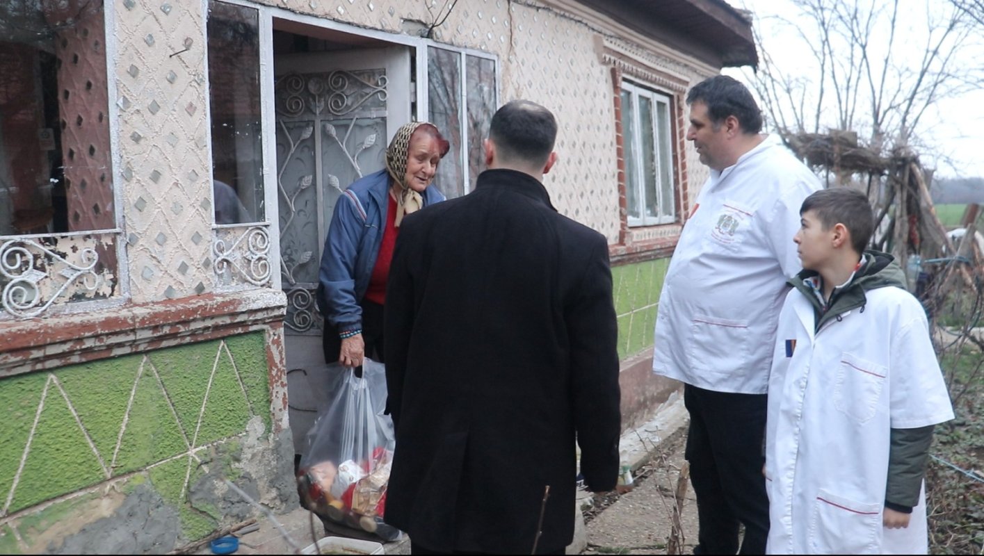 Acțiune a voluntarilor Paraclisului Catedralei Naționale 323612