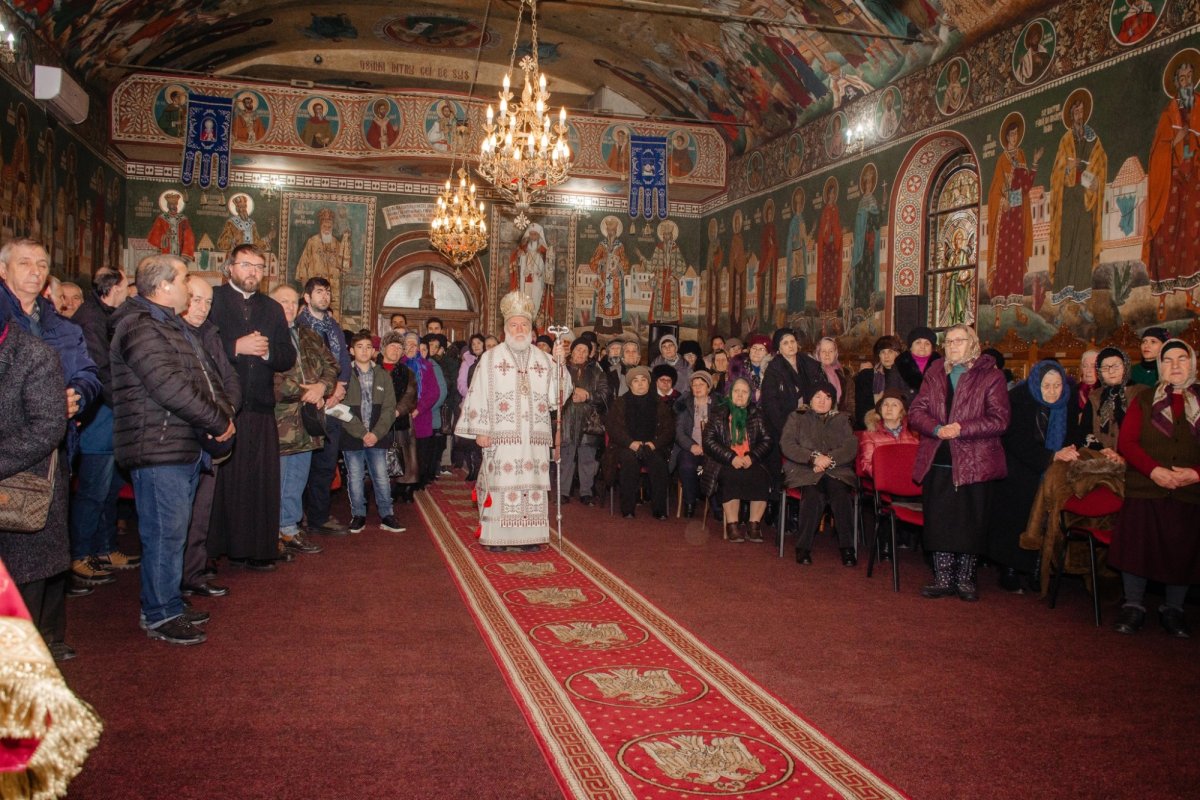 Hramul bisericii din localitatea tulceană Greci 323689