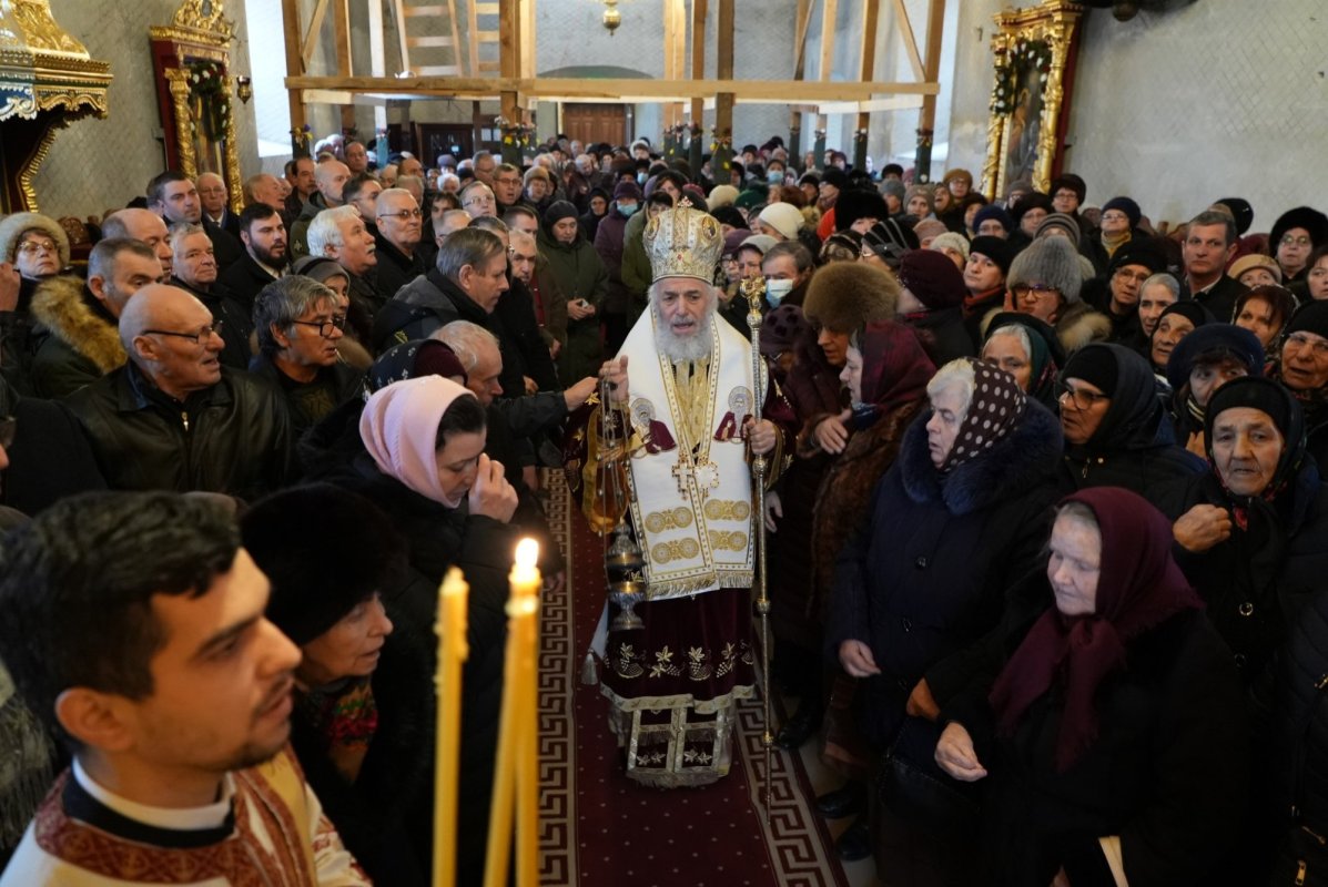 Laudă adusă Sfântului Haralambie la Galați 323677