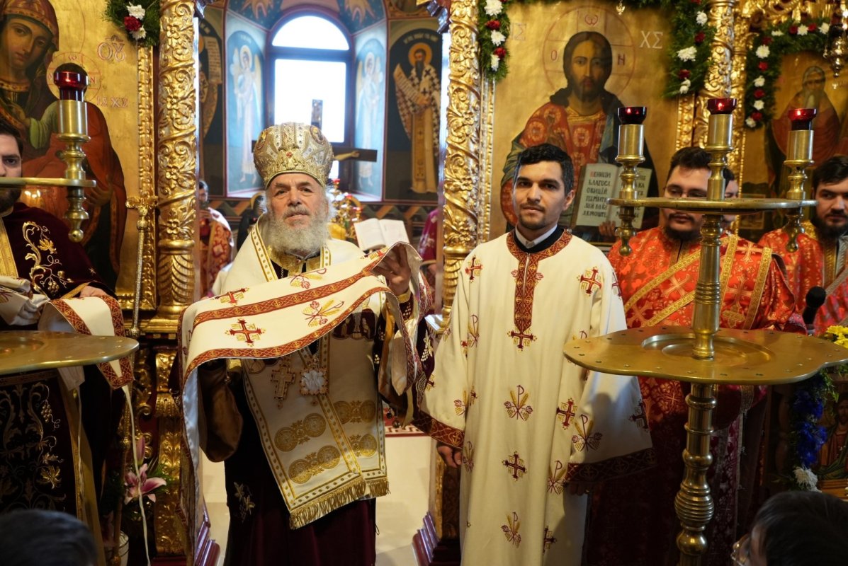 Laudă adusă Sfântului Haralambie la Galați 323678