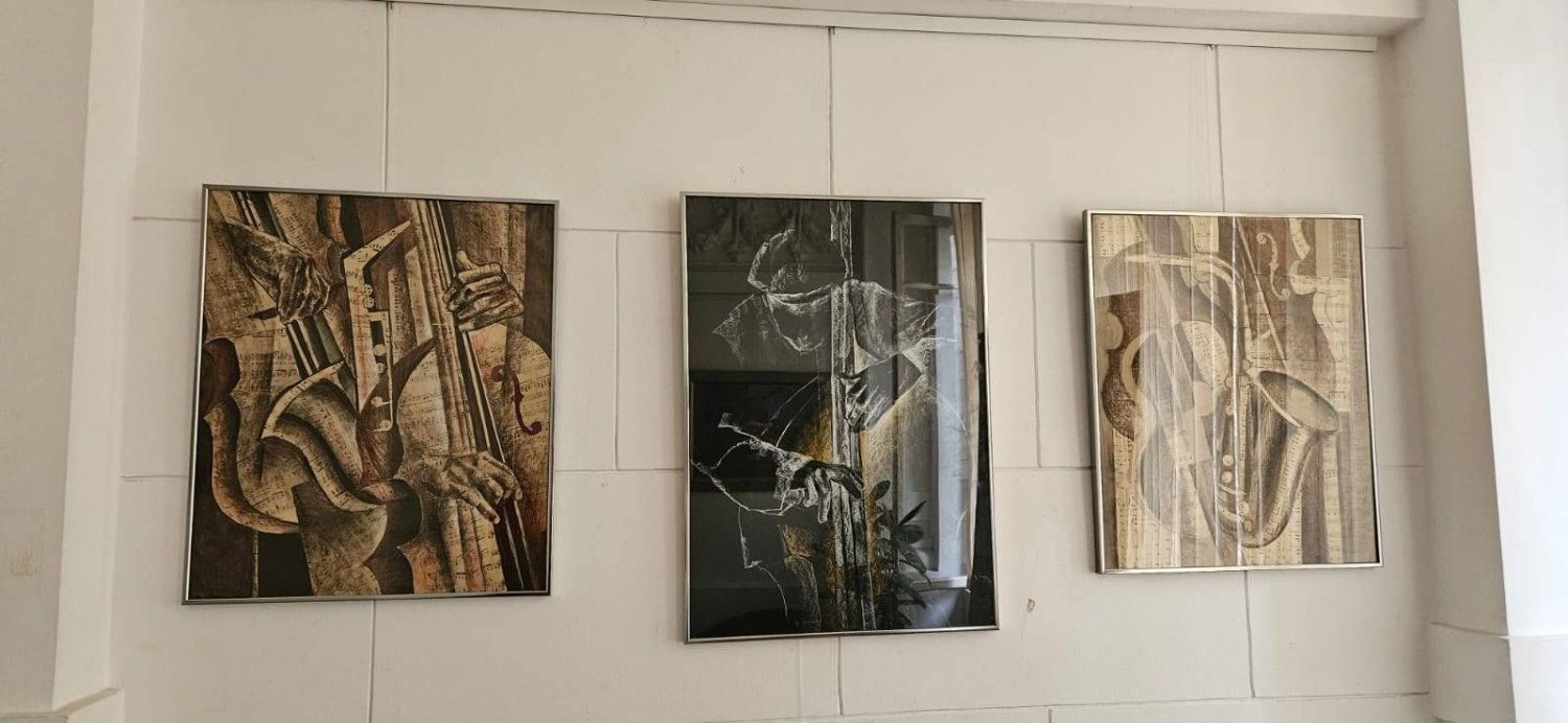 Pagini sonore pe șevalet 323636