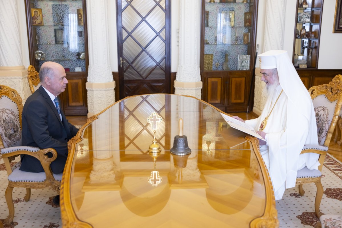 Ambasadorul Republicii Cehe în vizită de prezentare la Patriarhia Română 323750