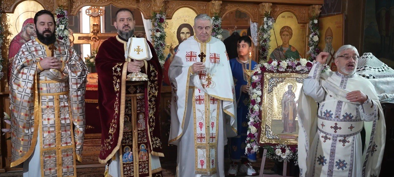 Hramul comunității persoanelor hipoacuzice din București 323800