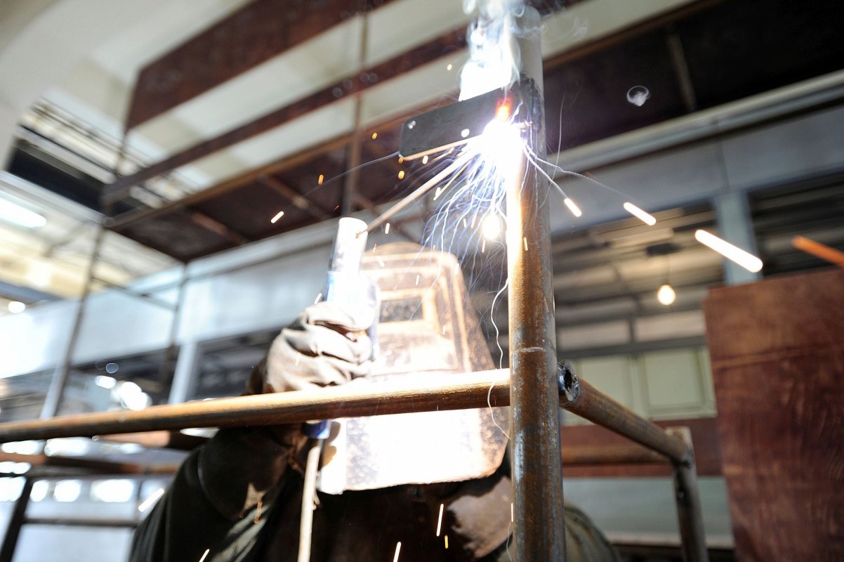 Programe de ucenicie pentru tinerii până în 30 de ani 323781