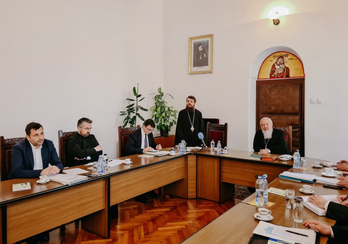 Ședință semestrială cu protopopii și conducerea CAR din Eparhia Clujului 323785