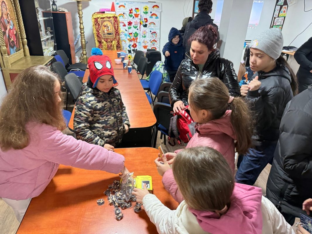 Cateheze dedicate Centenarului Patriarhiei Române la o parohie din Ialomița  323858