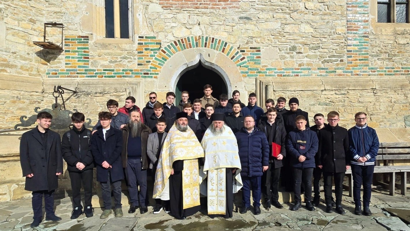 Evocare și slujbă de pomenire a Mitropolitului primat Calinic Miclescu 323867