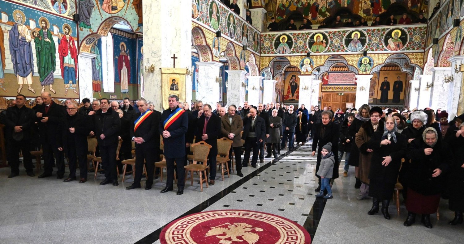 Binecuvântare arhierească pentru credincioșii din Jibou 324039