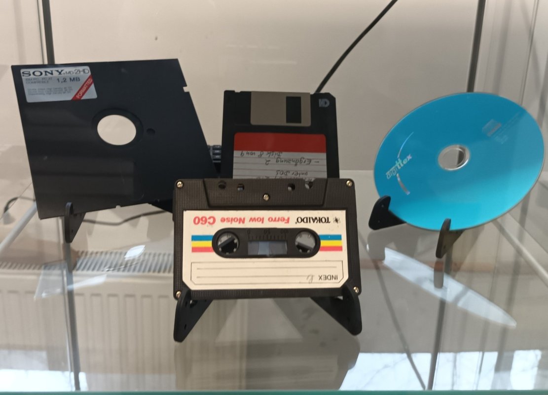 O istorie explozivă și volatilă 324008