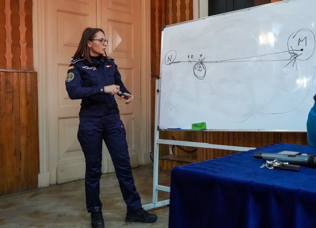 Dezbatere privind riscurile consumului de droguri și altor adicții 324141