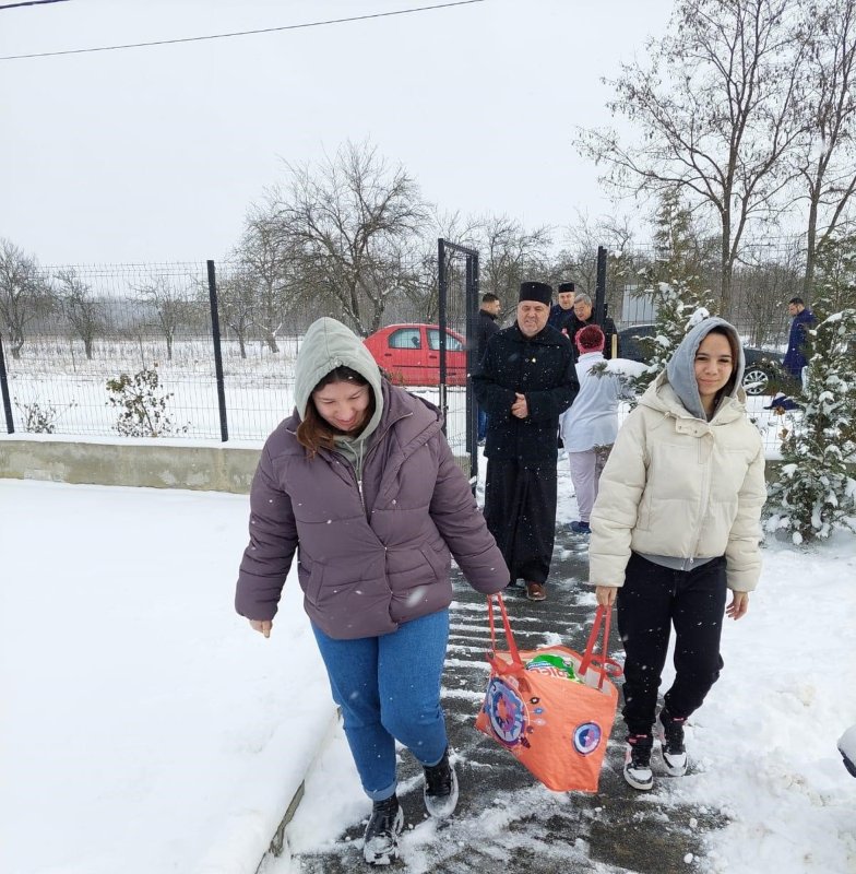 Sprijin pentru o instituție socială din Dâmbovița 324149