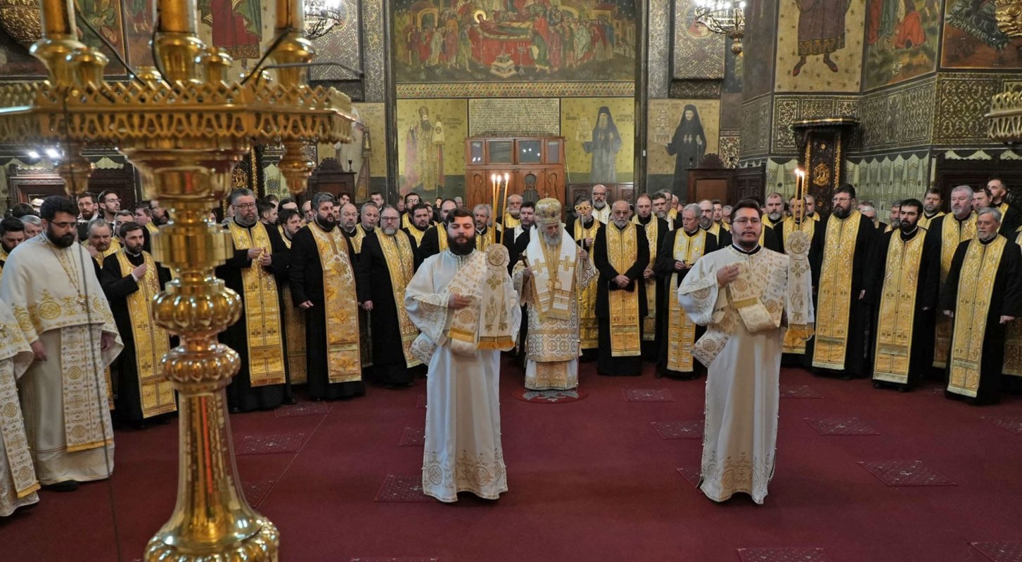 Arhiepiscopul Dunării de Jos a împlinit 35 de ani de arhierie 324246