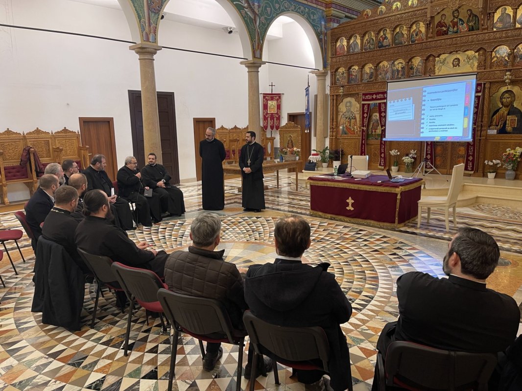 Atelier de lucru privind catehizarea în trei localități din Italia 324262