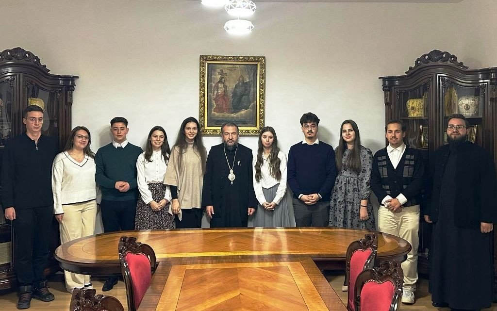 Dezbatere privind activitățile cu tinerii în Eparhia Banatului Montan 324261