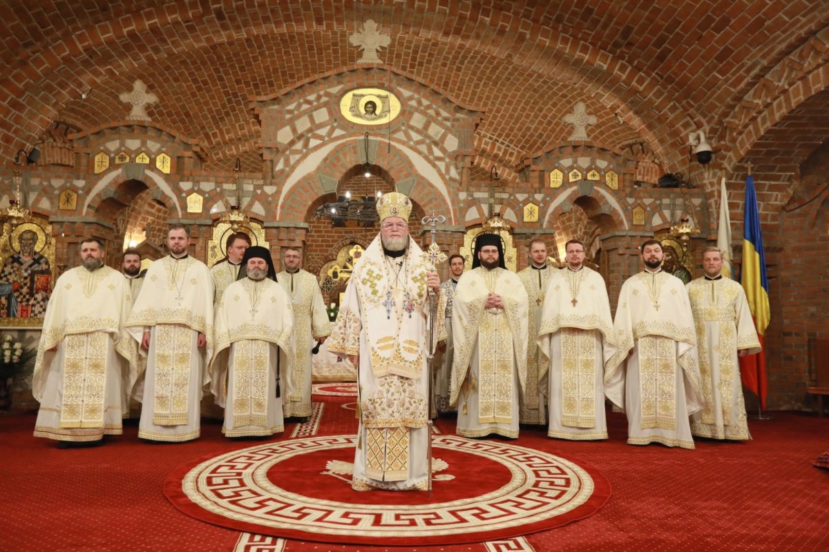 Slujire arhierească la Catedrala Episcopală „Sfânta Treime”, Baia Mare 324238