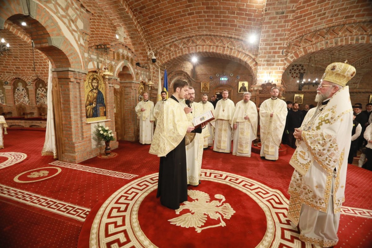 Slujire arhierească la Catedrala Episcopală „Sfânta Treime”, Baia Mare 324239