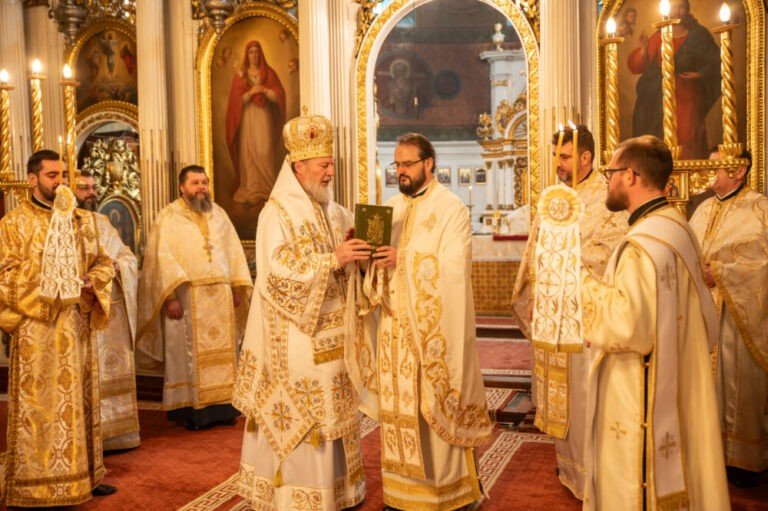 Hirotonie la Catedrala istorică din Arad 324514