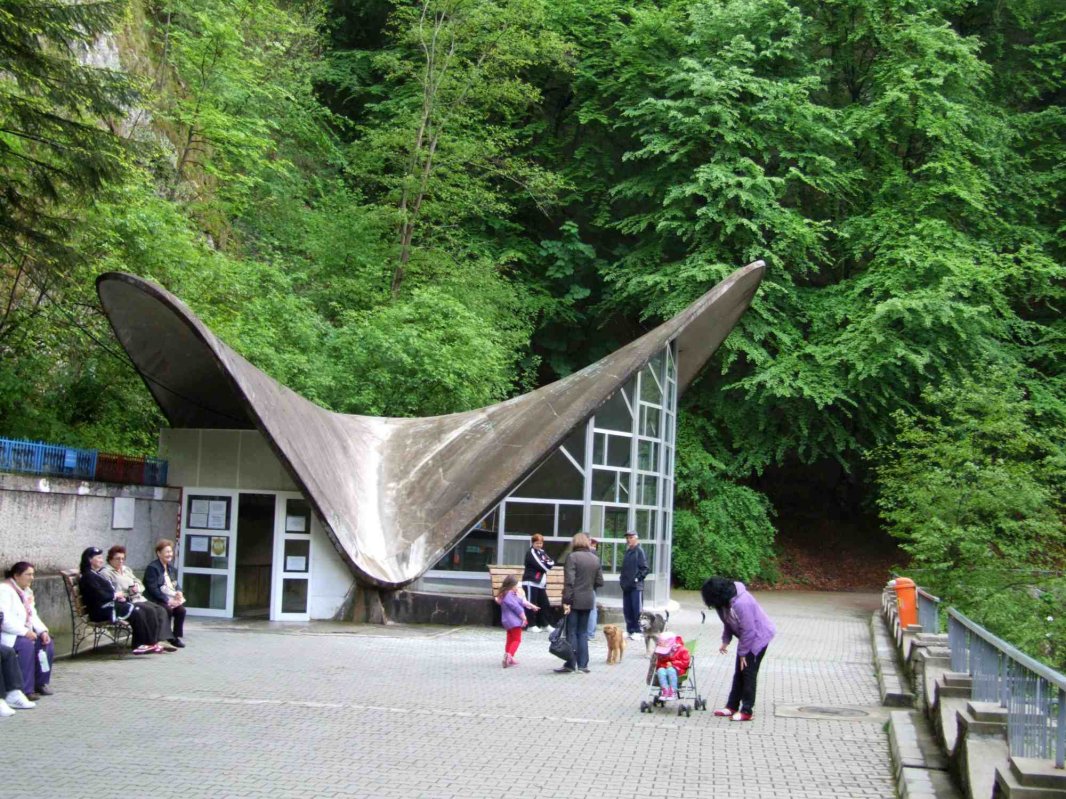 Bilete de tratament pentru 130.000 de pensionari 324544