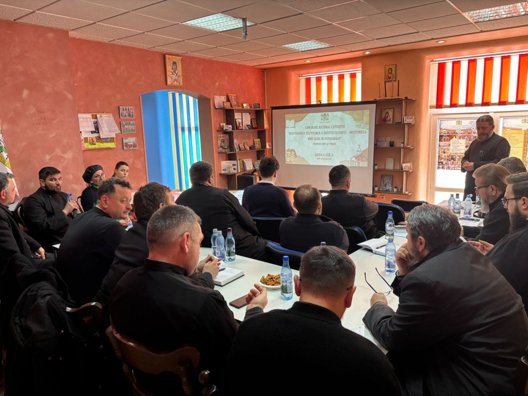 Întâlnirea responsabililor cu cateheza din Episcopia Caransebeșului 324570