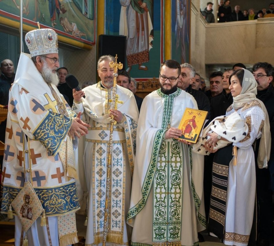 Liturghie baptismală la Moinești 324565
