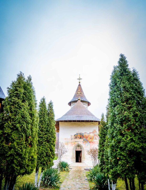 Proiecțiile solare de la Pătrăuți, „succesiuni simbolice care spun o cateheză” 324611