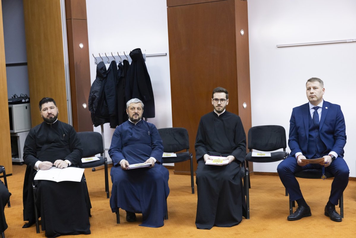 Întâlnirea responsabililor cu cateheza din Arhiepiscopia Bucureștilor  324801