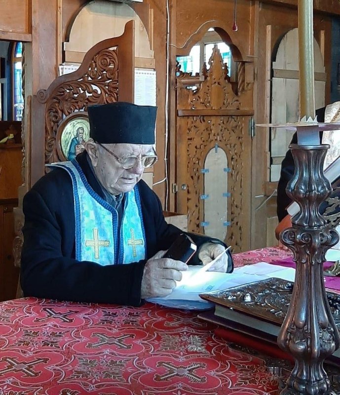 Părintele Dumitru Lungu (1937-2025), slujitor statornic și conștiincios în via Domnului 324807