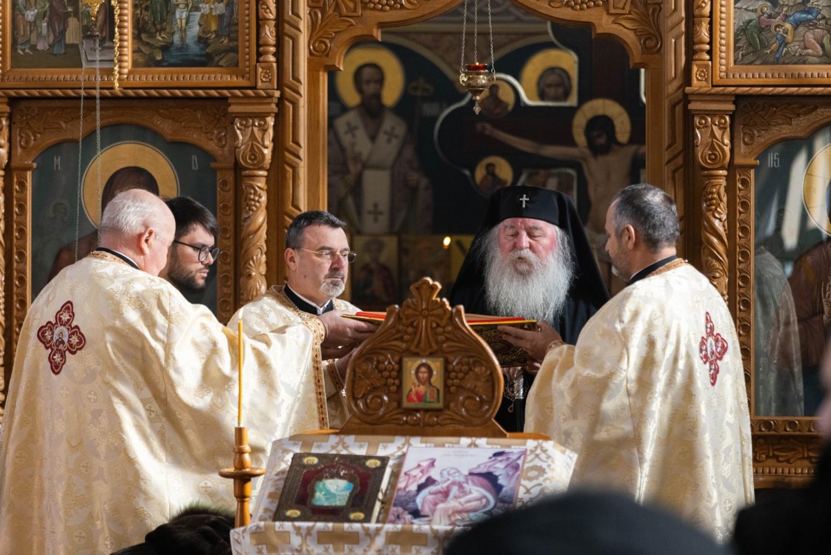 Vizită pastorală în Parohia Uivar din județul Timiș 324791