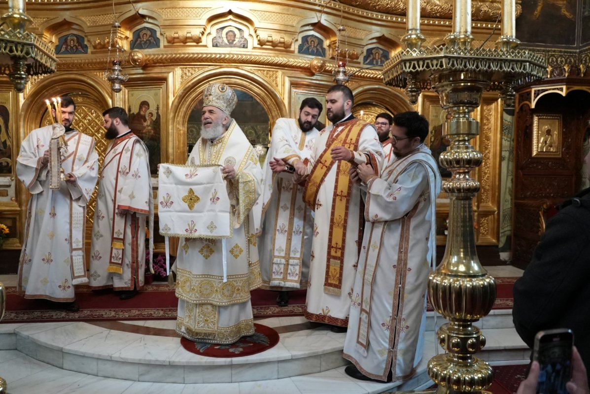 Duminica iertării la Catedrala Arhiepiscopală din Galați 325006