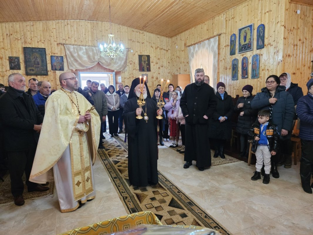 Popasuri de rugăciune în parohii tulcene 325018