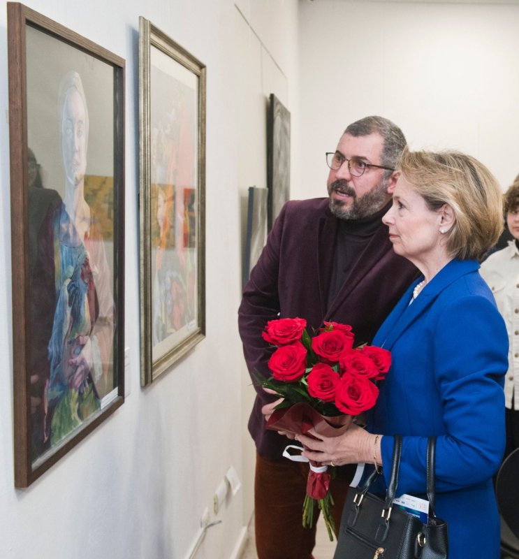 O șansă la educație tinerelor talente 325043