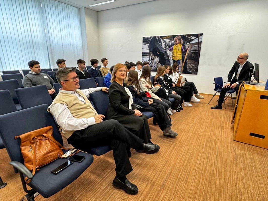 Seminariști și elevi buzoieni în vizită de studiu la Bruxelles 325102