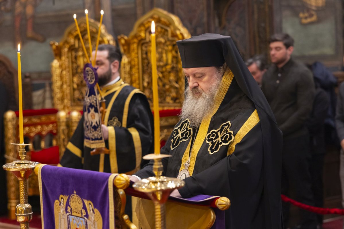 „Odată cu apariția tiparului în Țările Române, acest canon este ascultat în bisericile și mănăstirile noastre” 325262