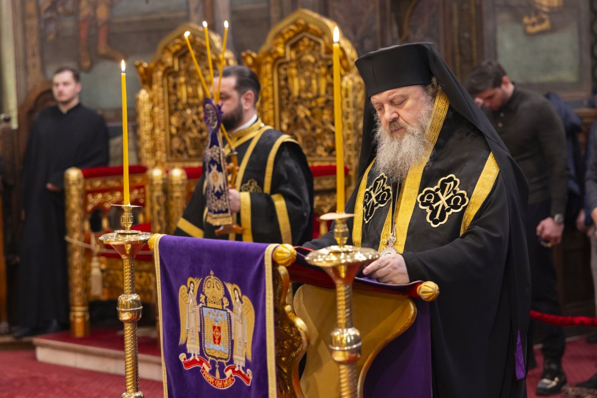 „Odată cu apariția tiparului în Țările Române, acest canon este ascultat în bisericile și mănăstirile noastre” 325267