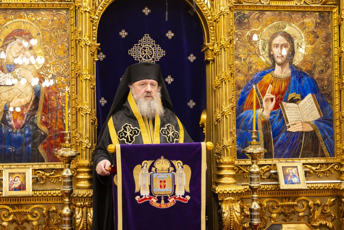 „Odată cu apariția tiparului în Țările Române, acest canon este ascultat în bisericile și mănăstirile noastre” 325275