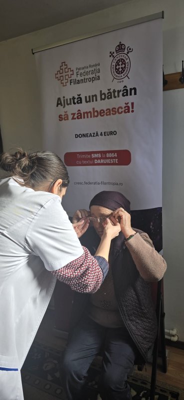 Campania „Ajută un bătrân să zâmbească!” a ajuns într-o parohie din Prahova 325400