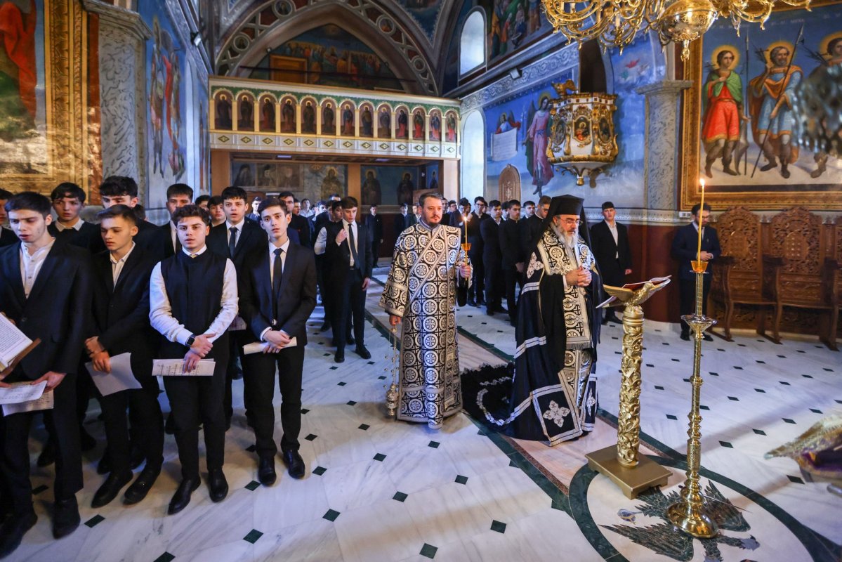 Canonul Sfântului Andrei Criteanul, la Buzău și Focșani 325426