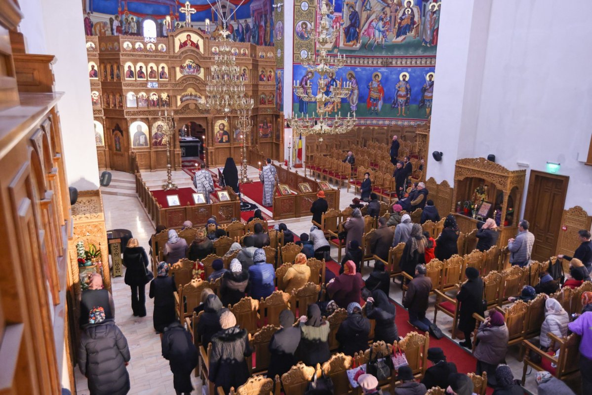 Canonul Sfântului Andrei Criteanul, la Buzău și Focșani 325429