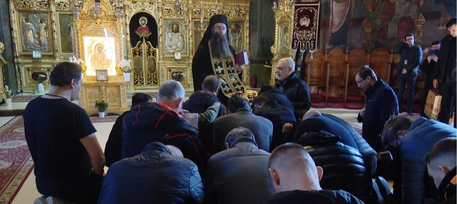 Persoane private de libertate în pelerinaj la Mănăstirea Pasărea 325407