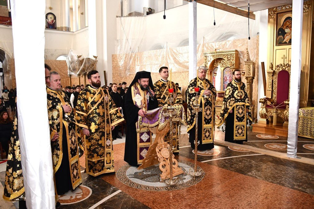 Rugăciune în primele zile din Postul Mare la Caransebeș 325394