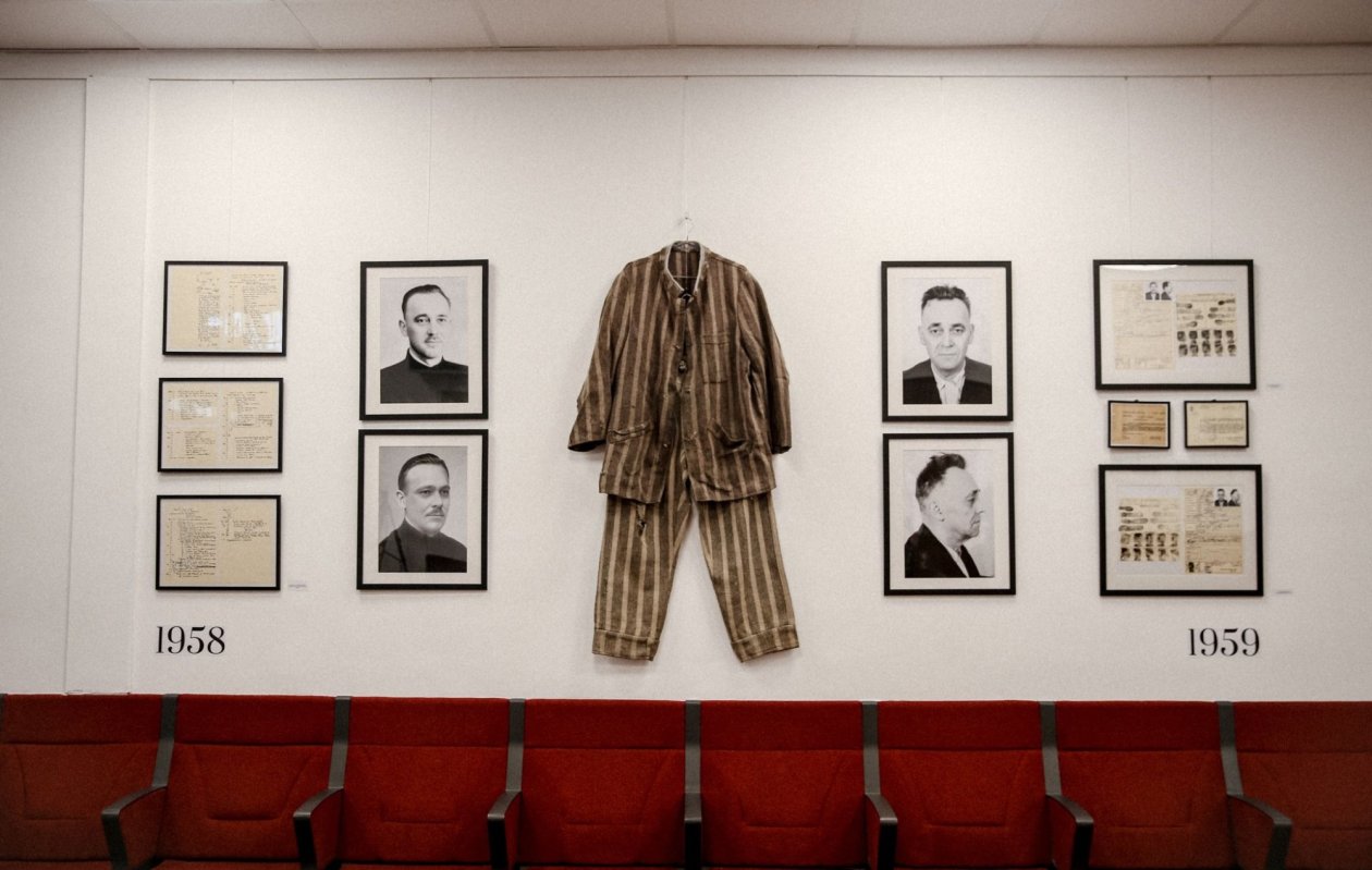 Expoziție foto-documentară dedicată Sfântului Preot Liviu Galaction, la Facultatea de Teologie Ortodoxă clujeană 325442