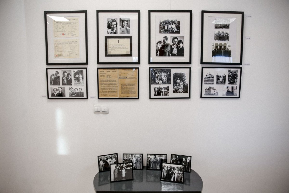 Expoziție foto-documentară dedicată Sfântului Preot Liviu Galaction, la Facultatea de Teologie Ortodoxă clujeană 325443