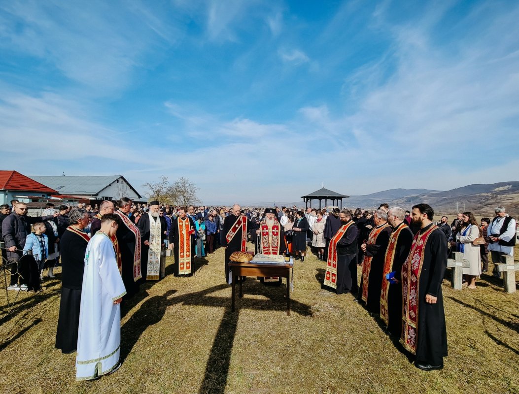 Hramul Mănăstirii „Sfinții 40 de Mucenici”-Memorialul Gherla 325555