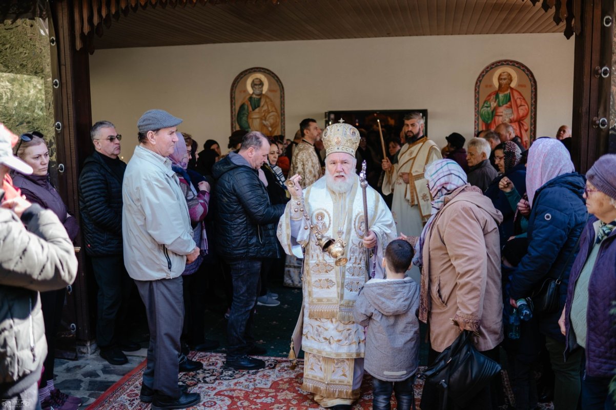 Hramul Mănăstirii Valea Teilor din județul Tulcea 325581