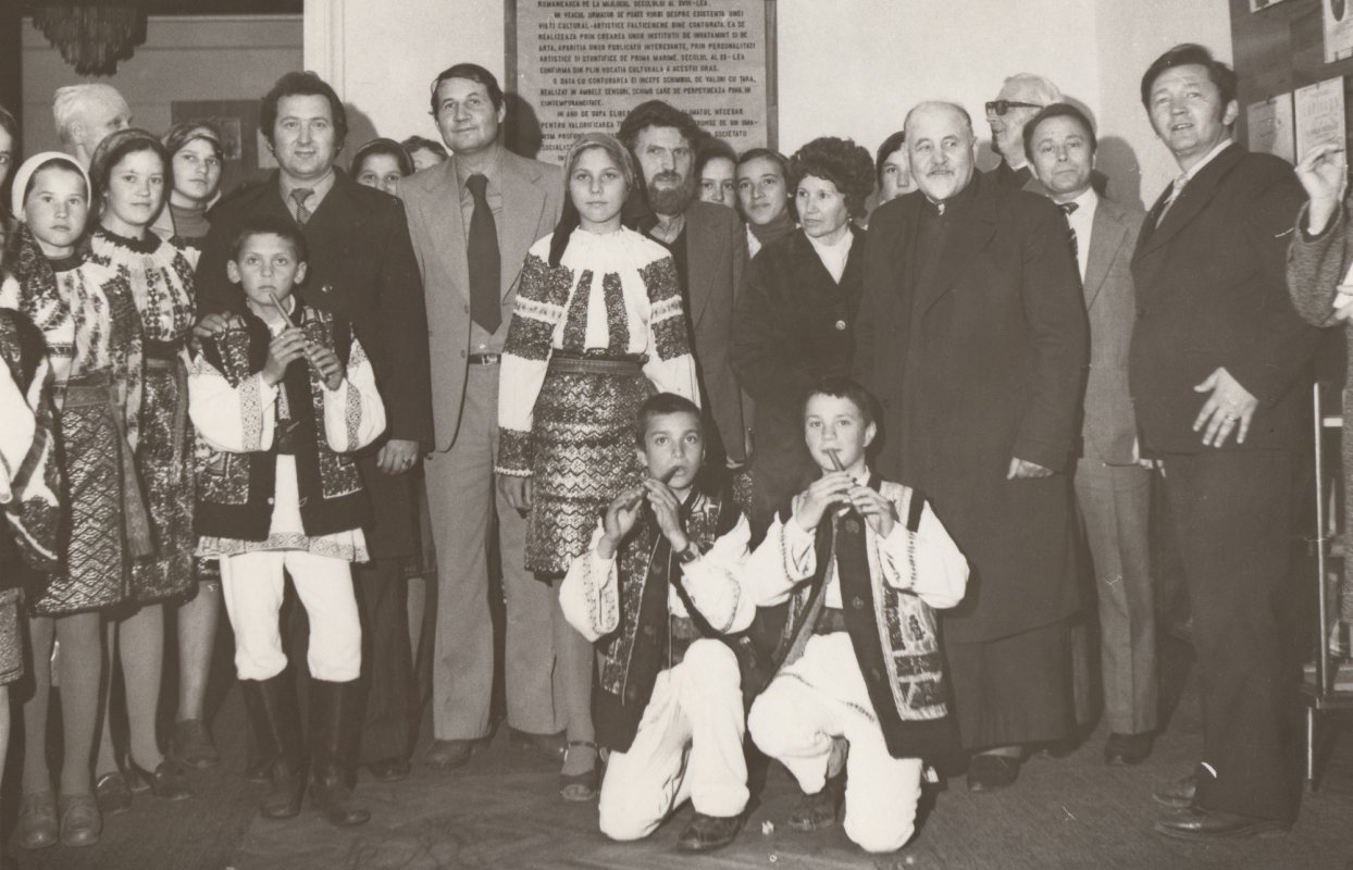 Ostenitorul sacerdotal cel parcă neostenit - părintele Ilie Ilisei 325616