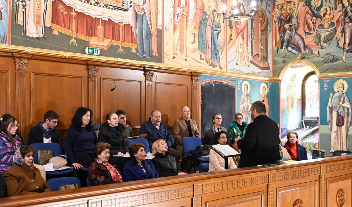 Sărbătoare la Catedrala Episcopală din Deva 325653