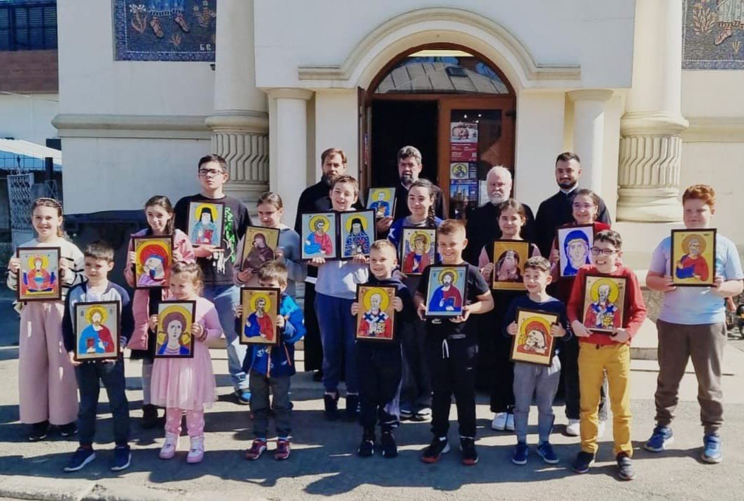 Activități catehetice într-o parohie bucureșteană 325818